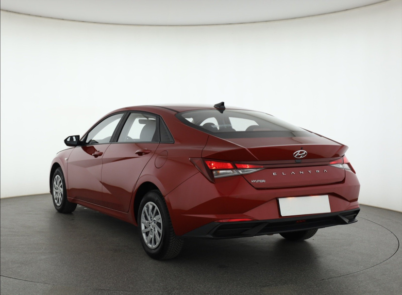 Hyundai Elantra, 2021