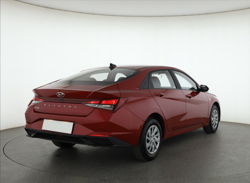 Hyundai Elantra, 2021