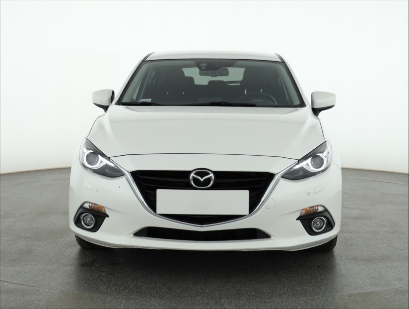Mazda 3, 2015