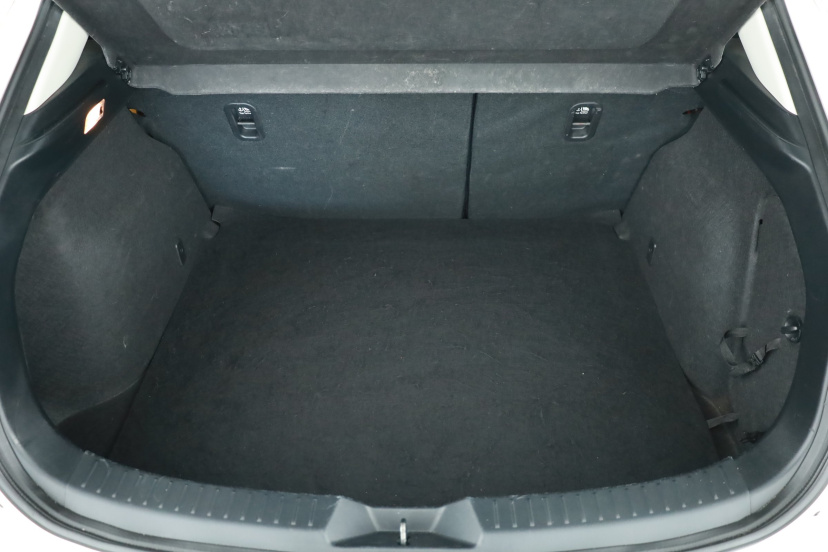 Mazda 3, 2015