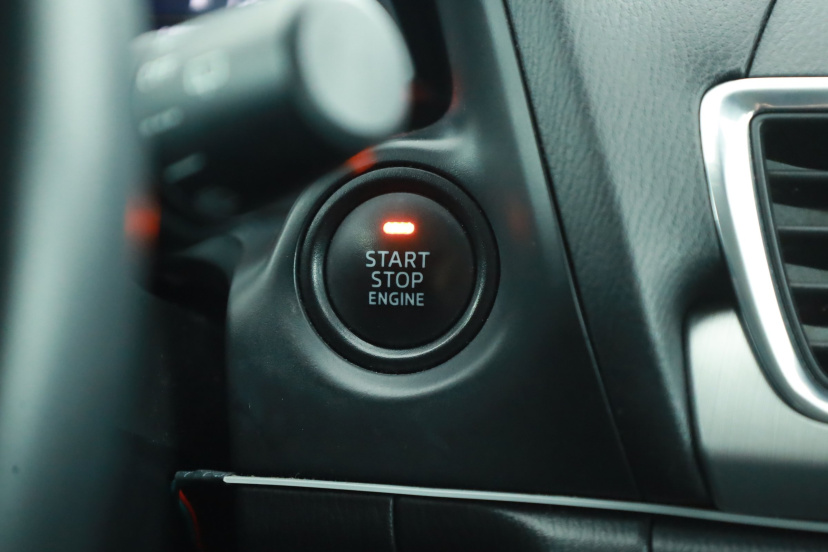 Mazda 3, 2015