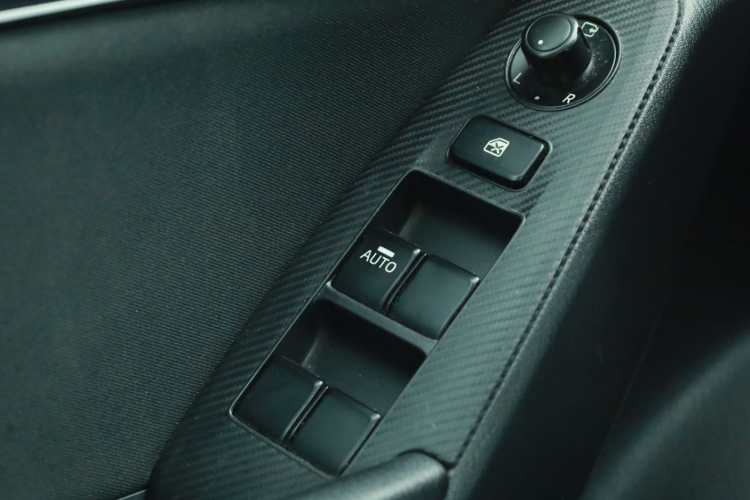 Mazda 3, 2015
