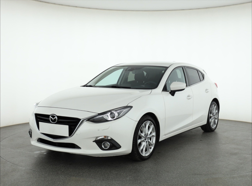 Mazda 3, 2015