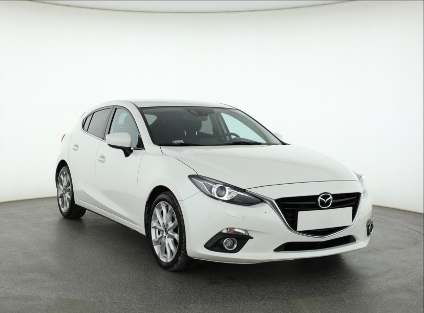 Mazda 3, 2015
