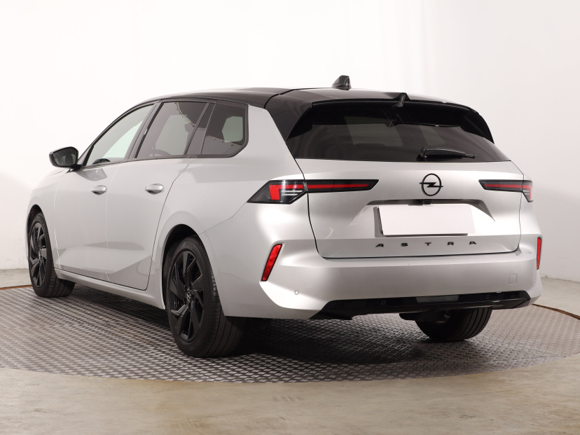 Opel Astra, 2024