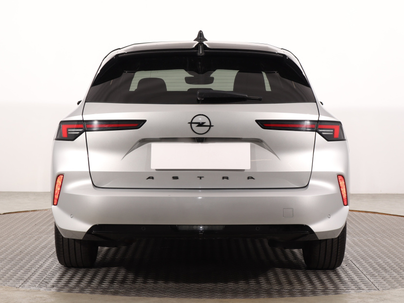 Opel Astra, 2024