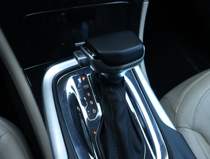 Opel Insignia, 2015