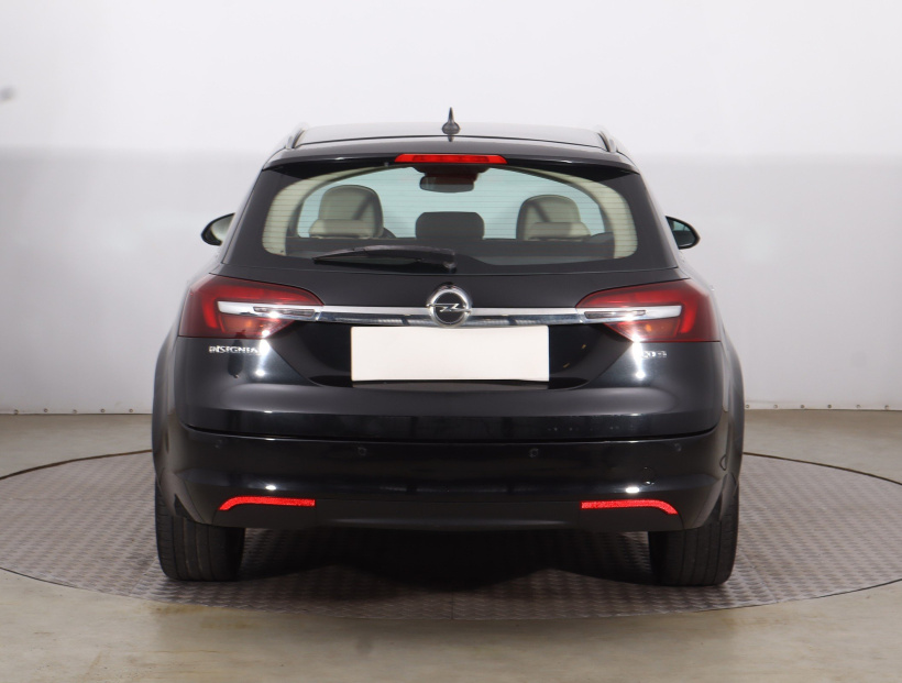 Opel Insignia, 2015