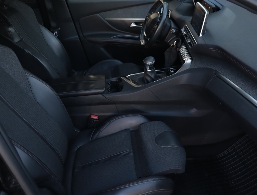 Peugeot 5008, 2017