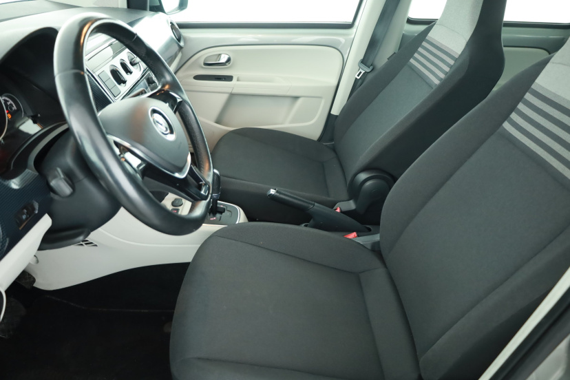 Volkswagen Up!, 2016