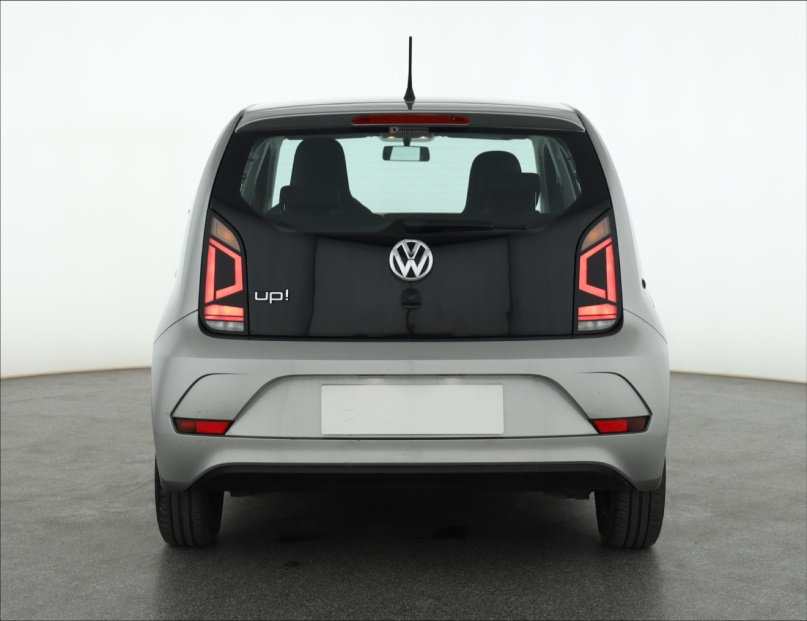 Volkswagen Up!, 2016