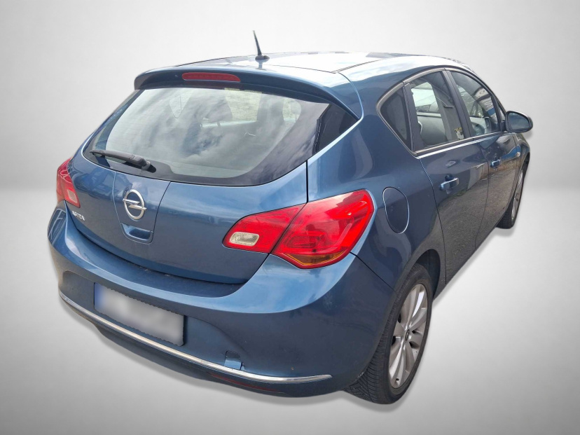 Opel Astra, 2013