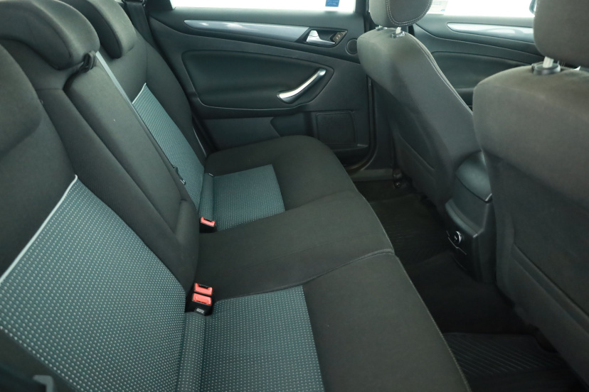 Ford Mondeo, 2013