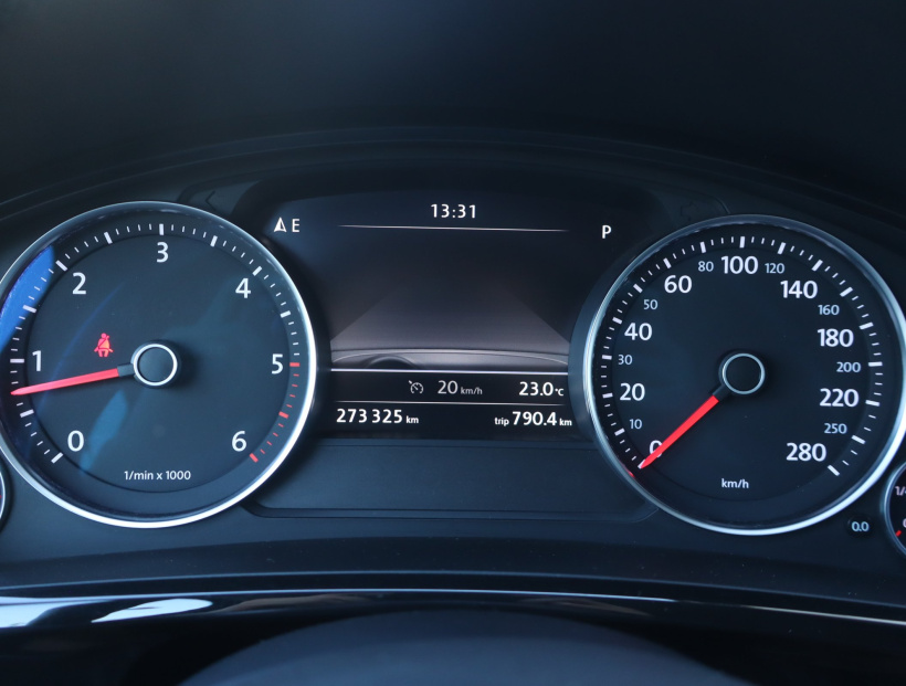 Volkswagen Touareg, 2013