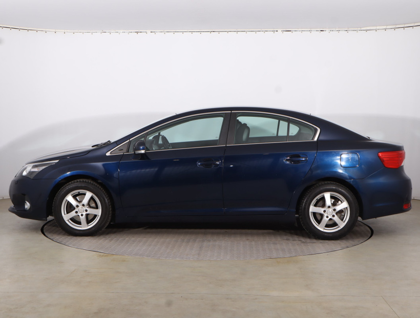 Toyota Avensis, 2012