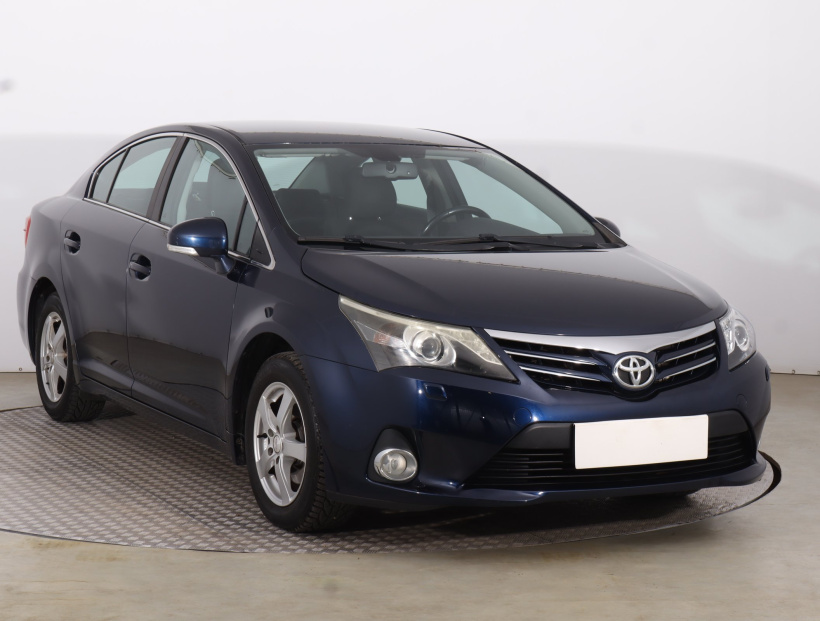 Toyota Avensis, 2012