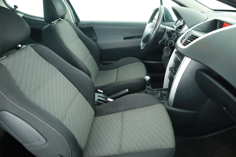 Peugeot 207, 2010