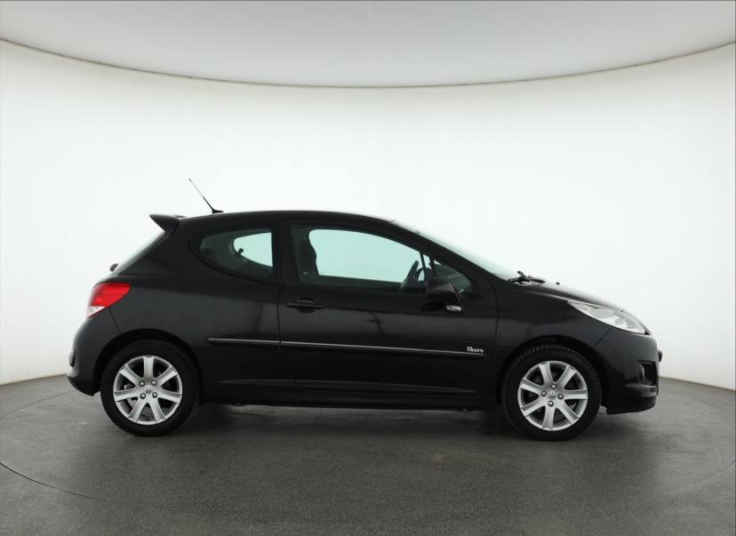 Peugeot 207, 2010