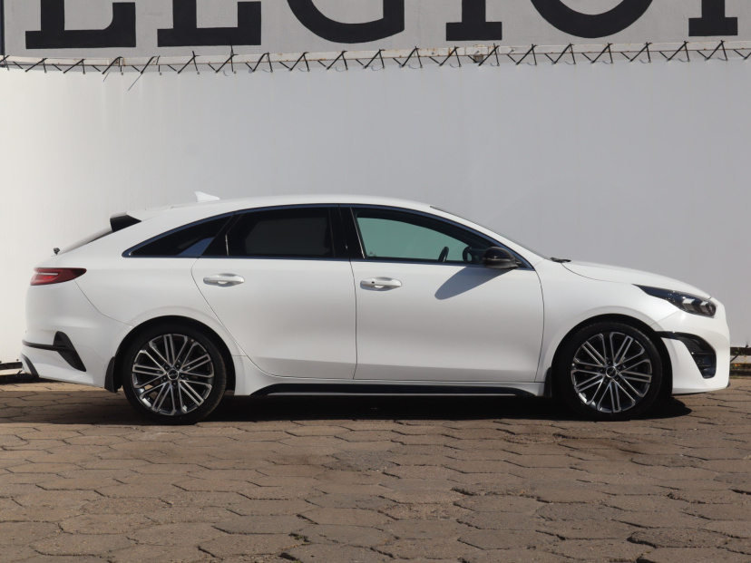 Kia ProCeed, 2021