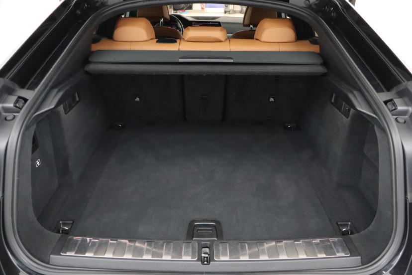 BMW X6, 2021