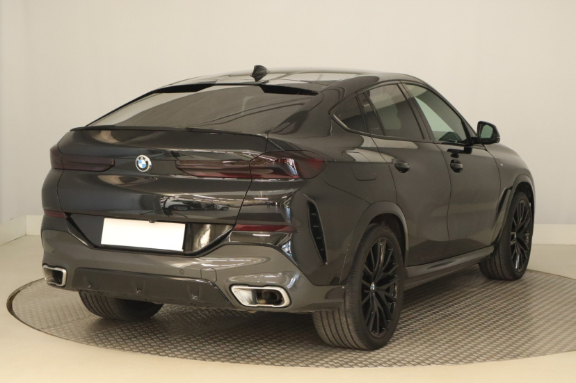 BMW X6, 2021
