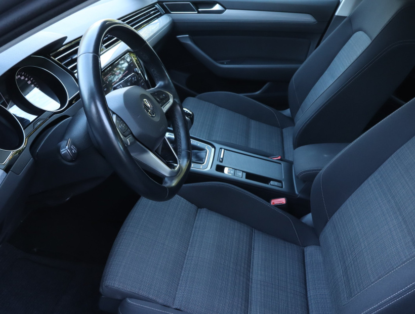 Volkswagen Passat, 2020