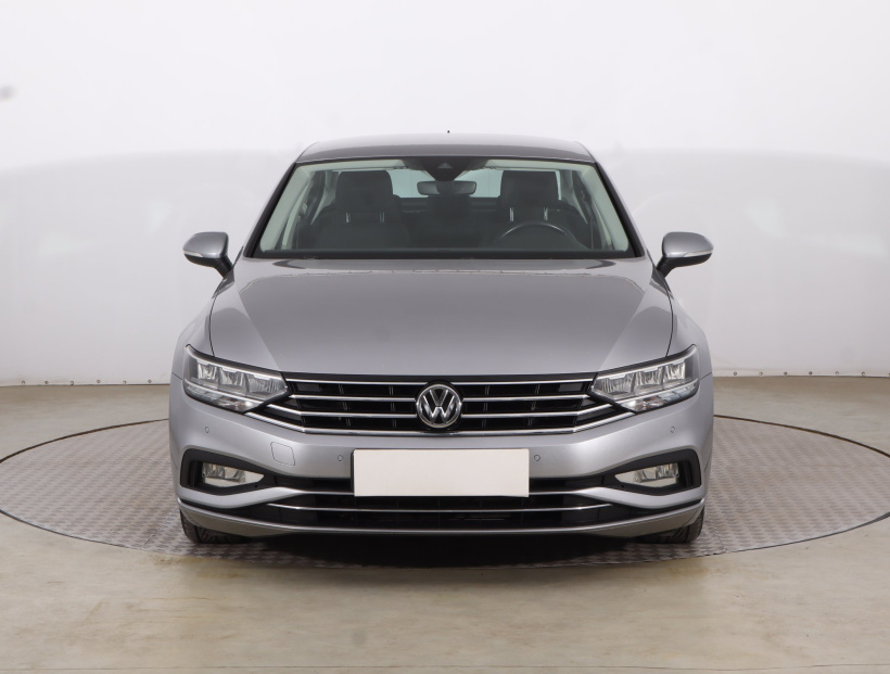 Volkswagen Passat, 2020