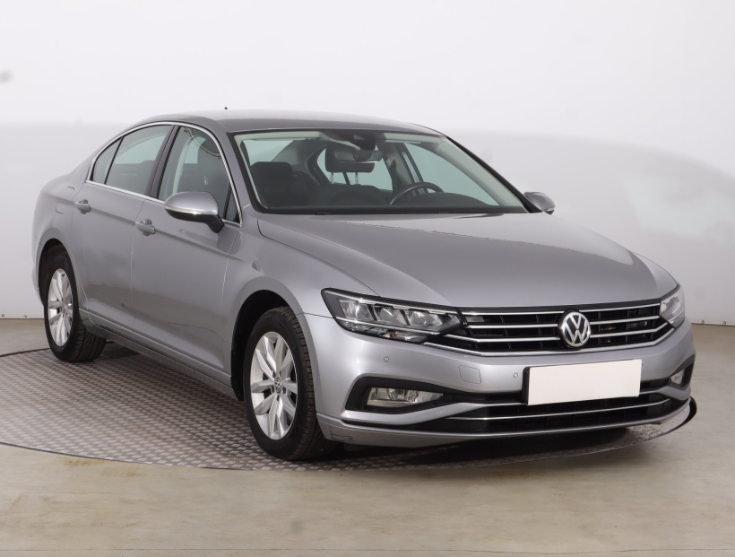 Volkswagen Passat, 2020