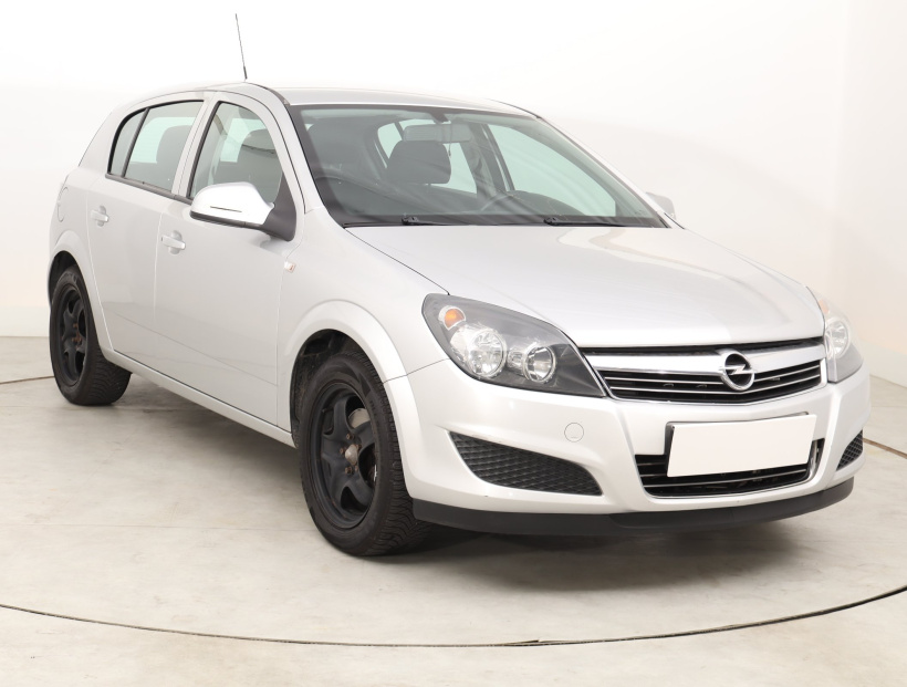 Opel Astra, 2012