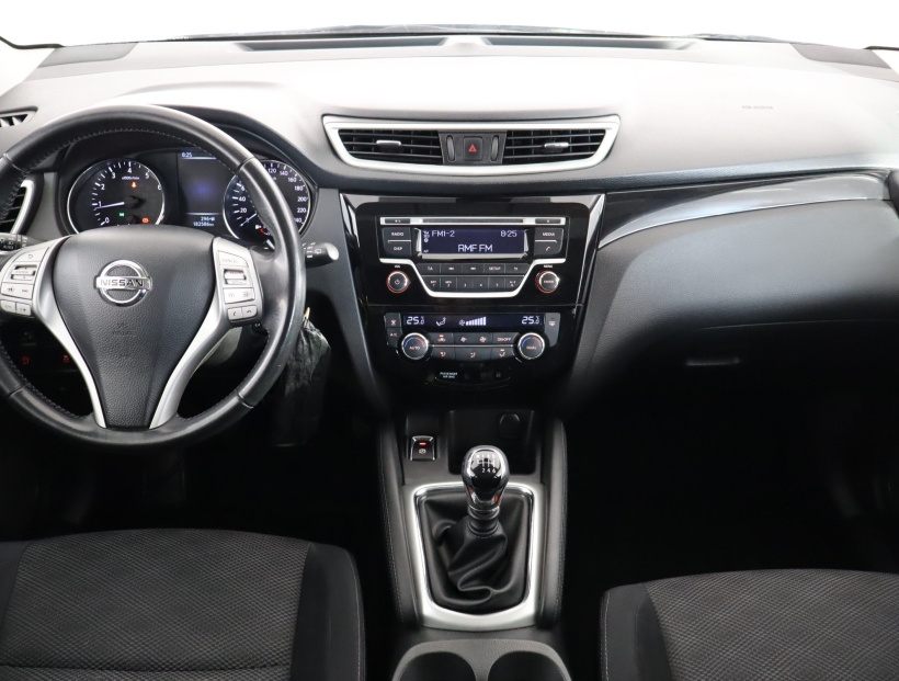 Nissan Qashqai, 2016