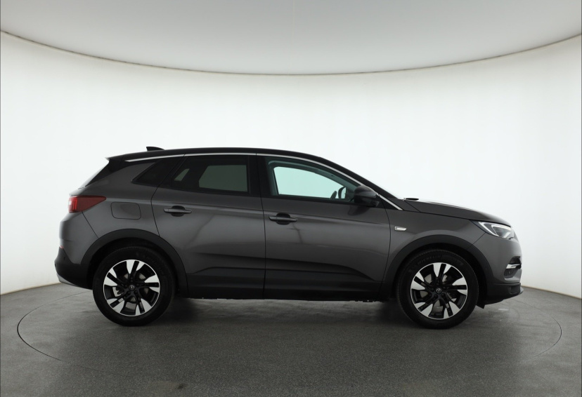 Opel Grandland, 2020