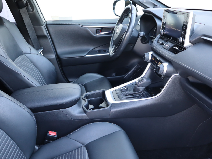 Toyota RAV 4, 2021