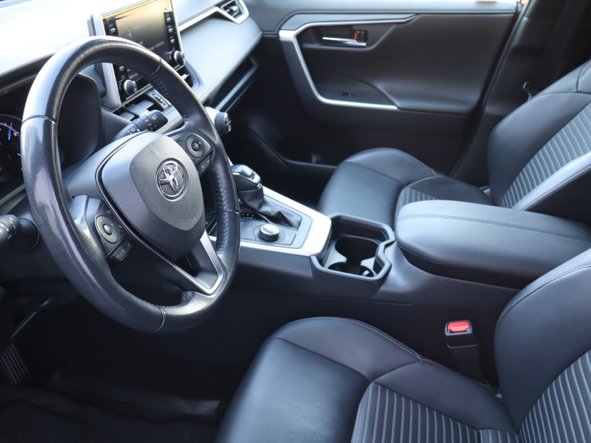 Toyota RAV 4, 2021
