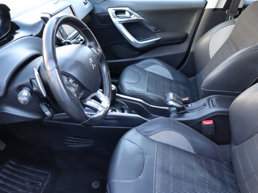 Peugeot 2008, 2013