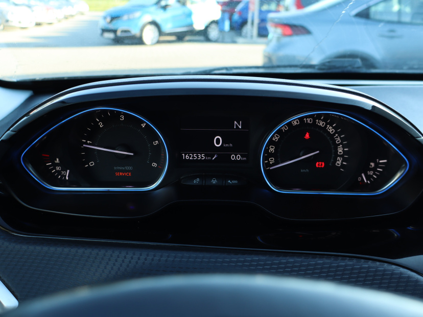 Peugeot 2008, 2013