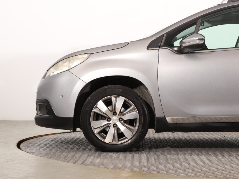 Peugeot 2008, 2013