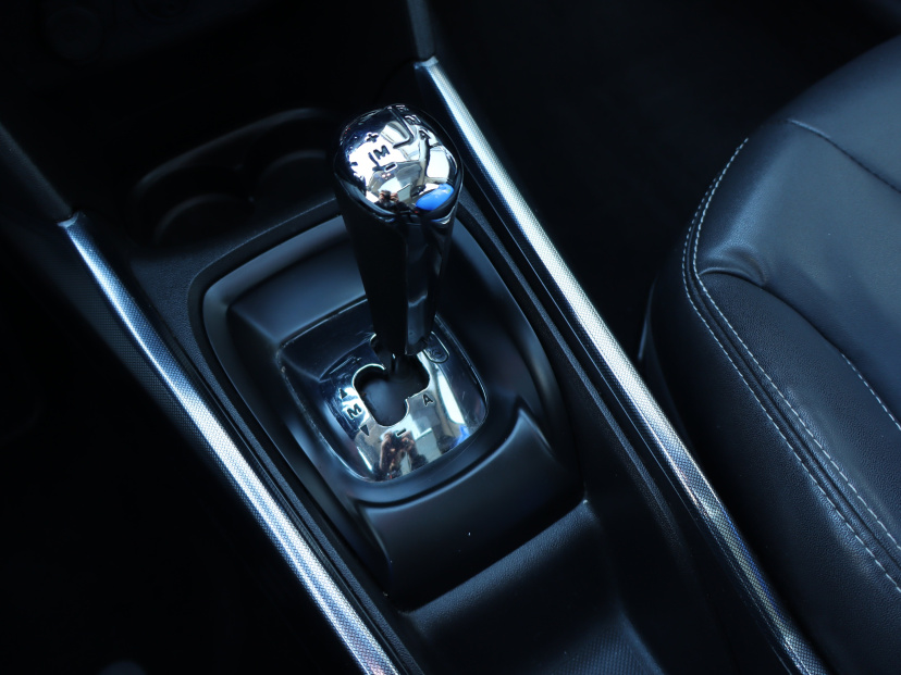 Peugeot 2008, 2013