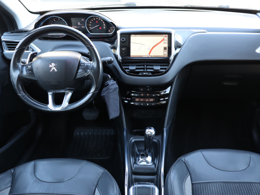 Peugeot 2008, 2013