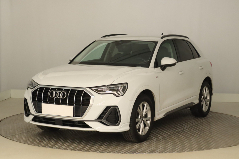 Audi Q3, 2023