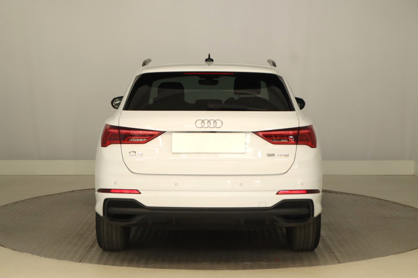 Audi Q3, 2023