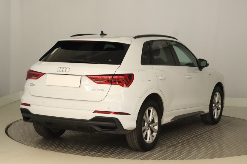 Audi Q3, 2023
