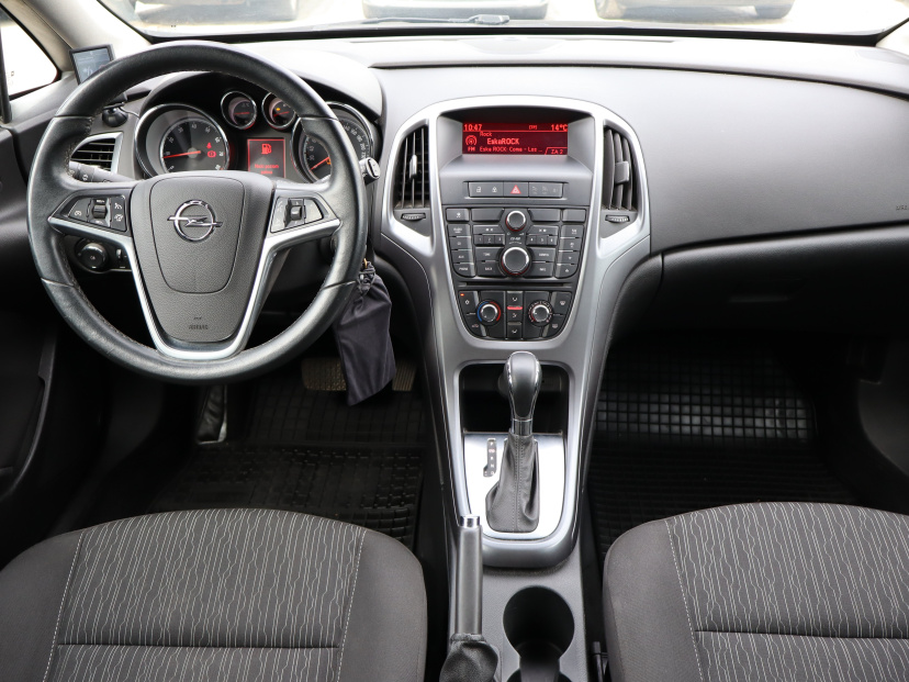 Opel Astra, 2015
