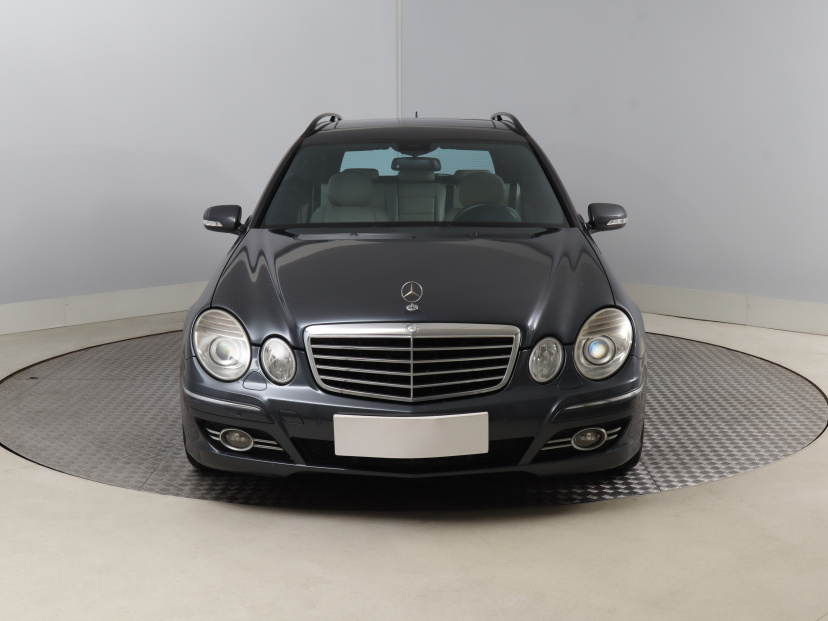 Mercedes-Benz E, 2008