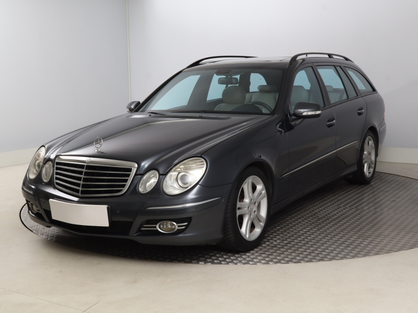 Mercedes-Benz E, 2008