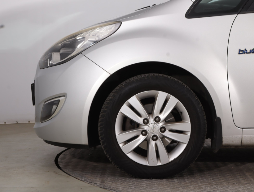 Hyundai ix20, 2012