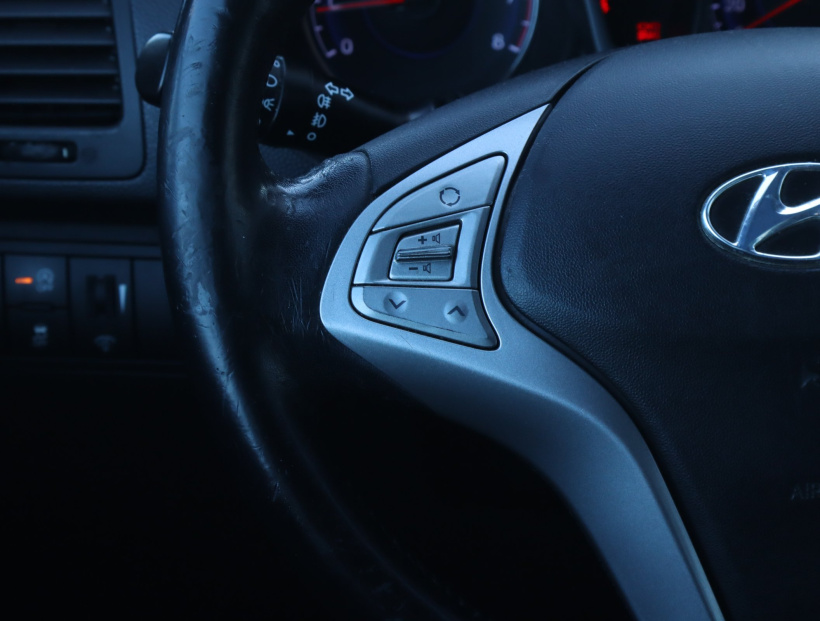 Hyundai ix20, 2012