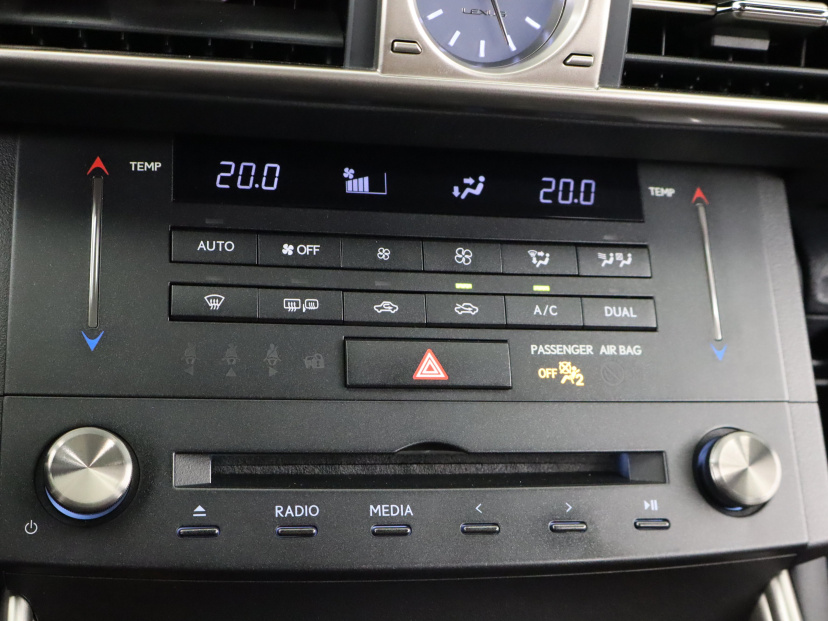 Lexus IS, 2016