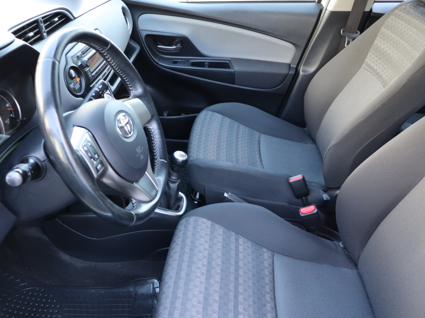 Toyota Yaris, 2016