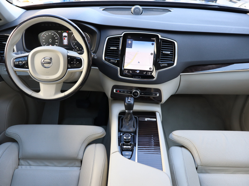 Volvo XC90, 2016