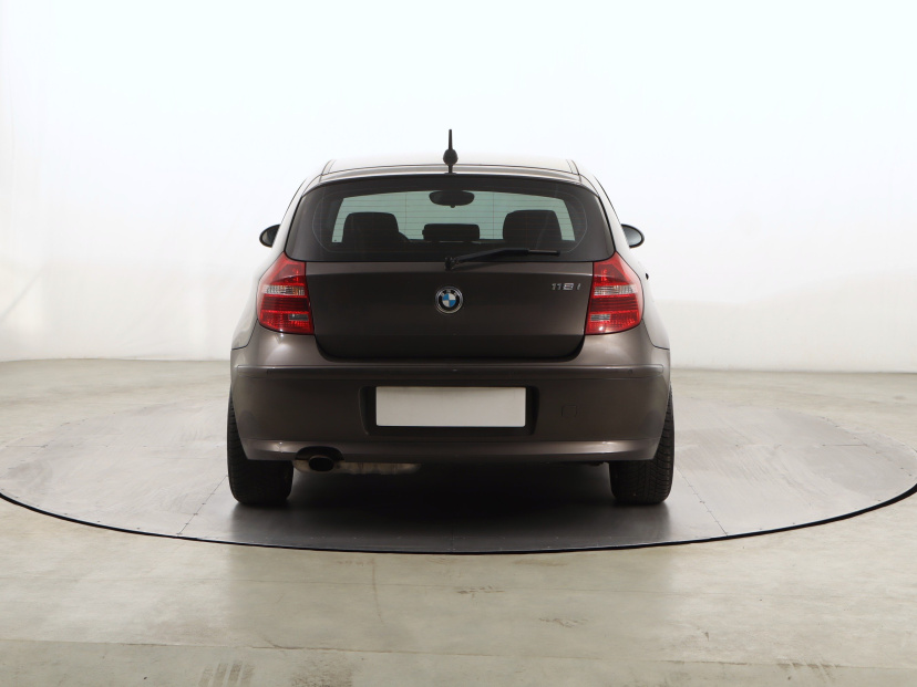 BMW 1, 2009